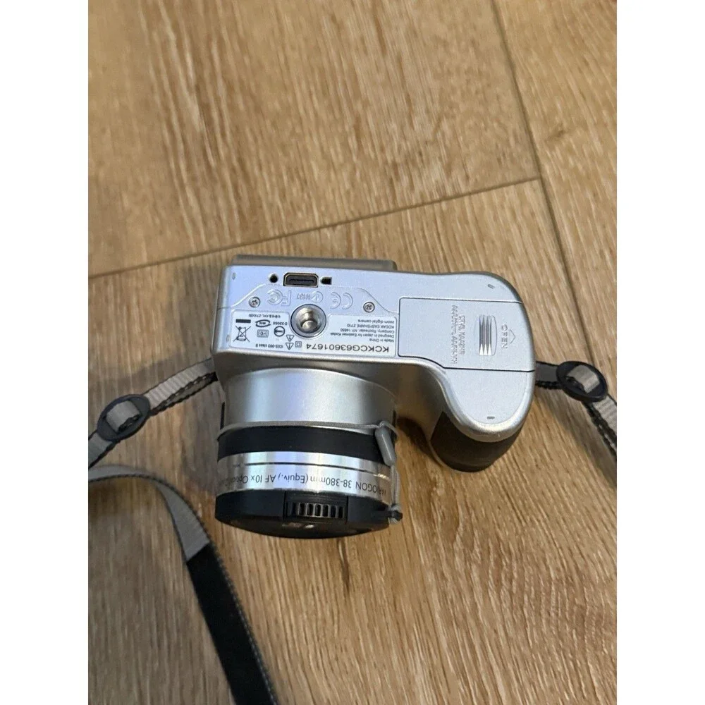 Kodak EasyShare Z710 7.1MP 10x Optical Zoom Autofocus Silver Digital Camera Work